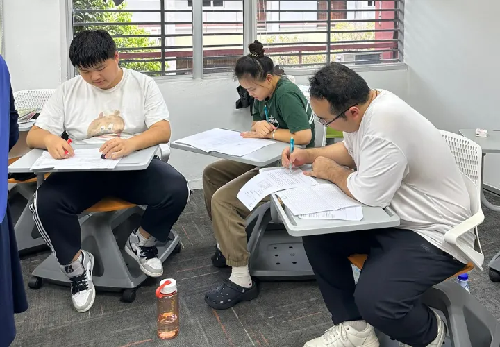 Comfortable classrooms at ELS UPM