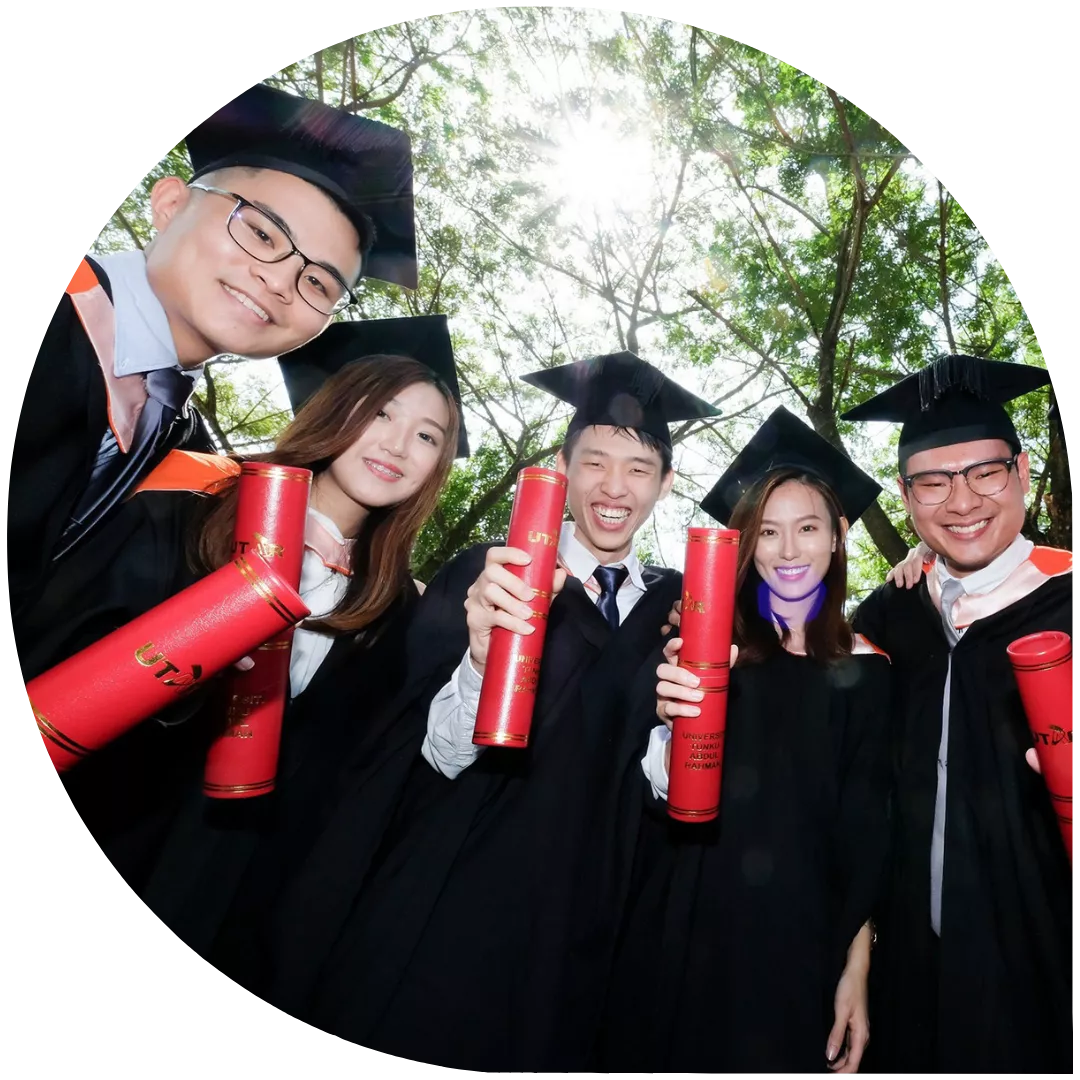 UTAR Graduating Students